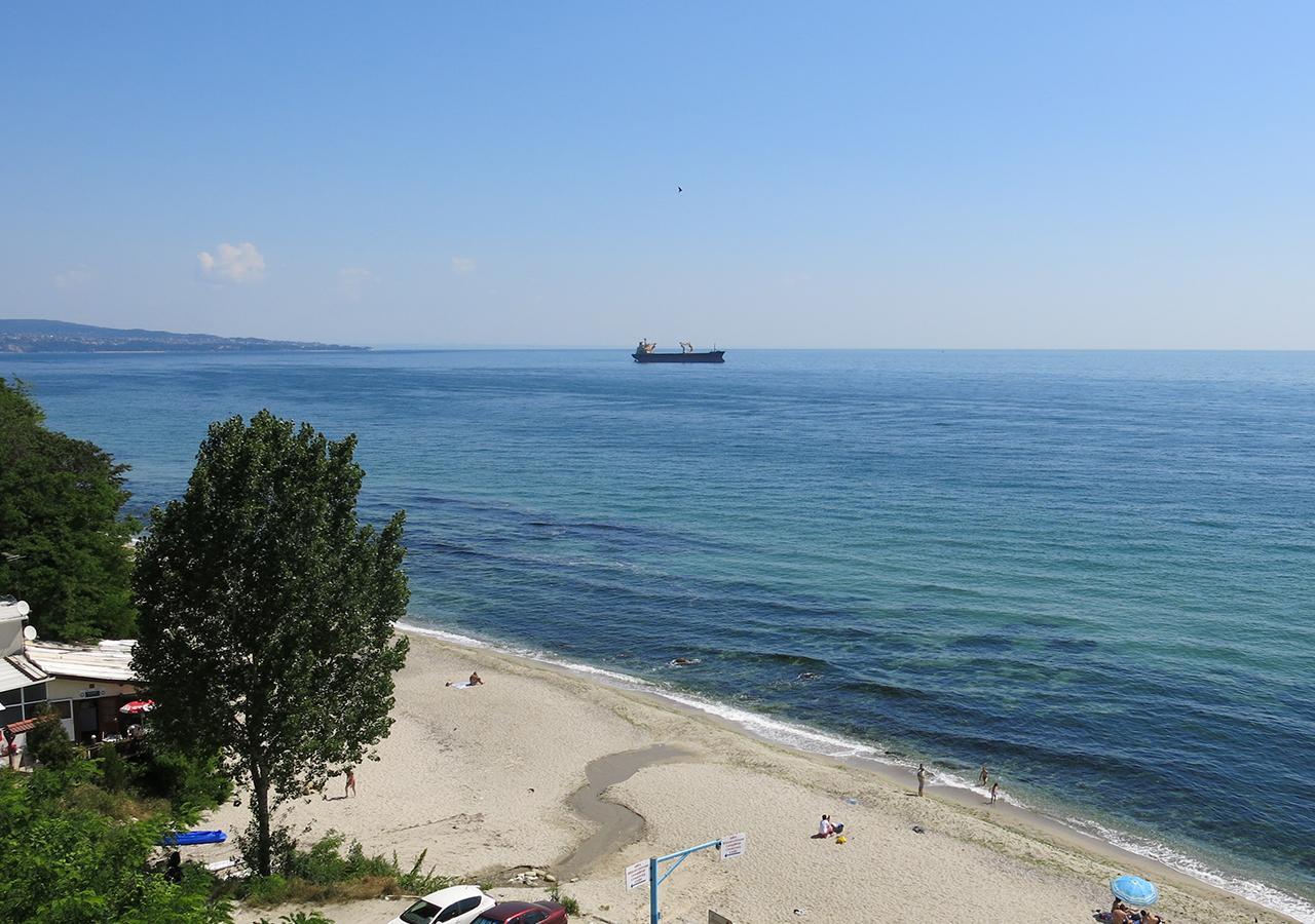 Albizia Beach Hotel Varna Exterior foto